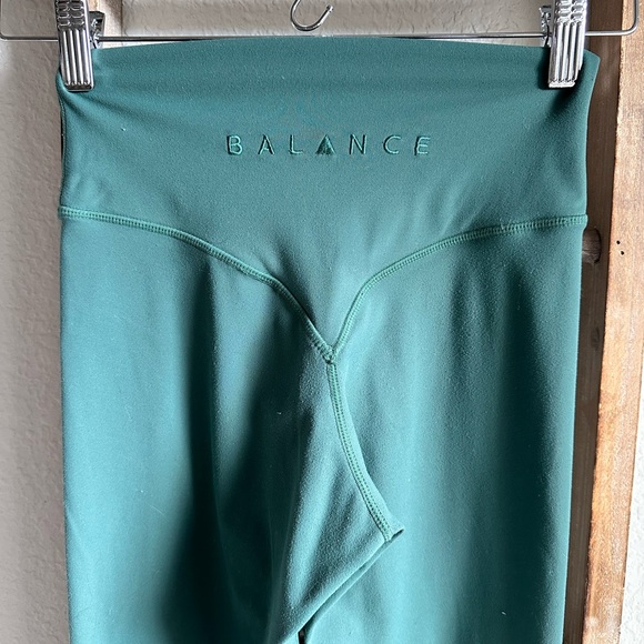 Balance Athletic Cloud Leggings in Vitality Green sz: XS - Picture 6 of 6